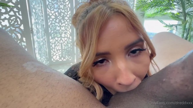 Огромный член для вместительного ануса